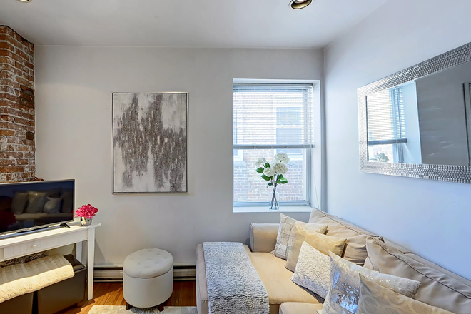 Call NOW for showings! 617-236-8600 - PRINCE ST - *NO FEE* MODERN 2BR/1BA IN NORTH END FOR *9/1/2026* W/ DW, LNDRY IN BLDNG, EQUAL BDRMS! Apartments