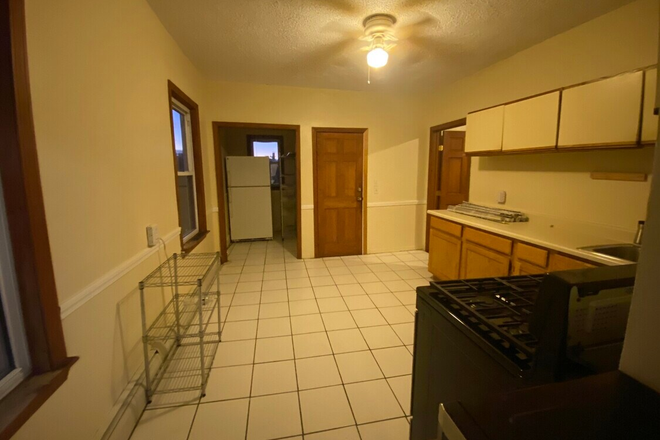 kitchen - 3 bedroom union square Apartments