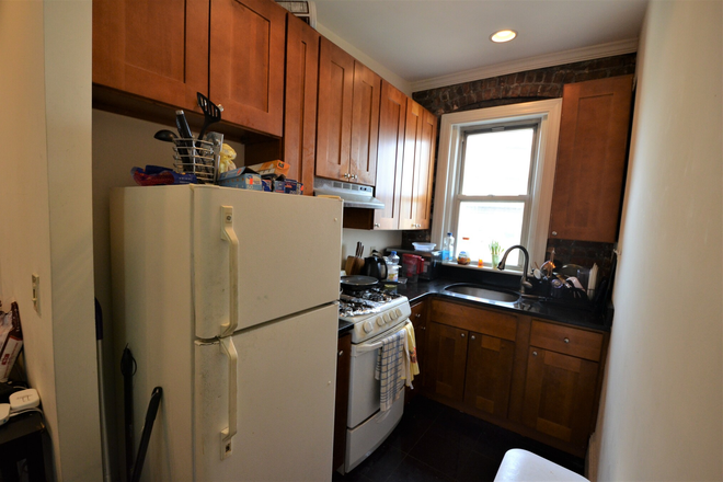 Kitchen - 3 Bed Available 9/1/25! *CONTACT NOAH 603-470-8181*