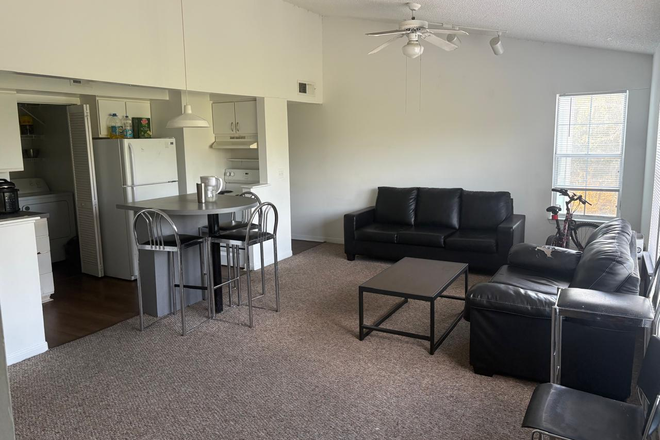 Living room - University Commons Apartments