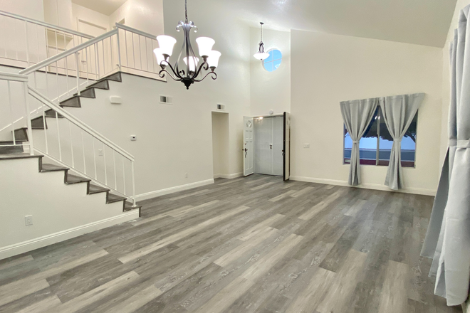 Living room - Private Rooms in Renovated 3 bed 2 bath House in Moreno Valley (Whole House or Individual Rooms)