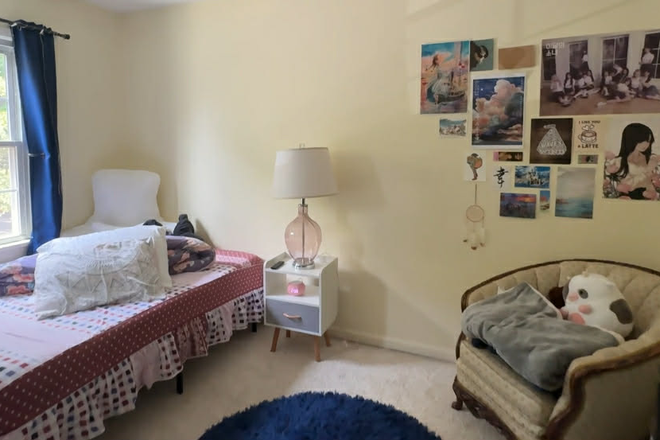 Bedroom - Oak Manor Townhomes