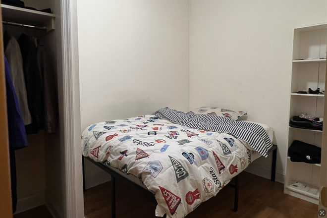 Listed Bedroom - 3 Bedroom Apartment near Sunset Park