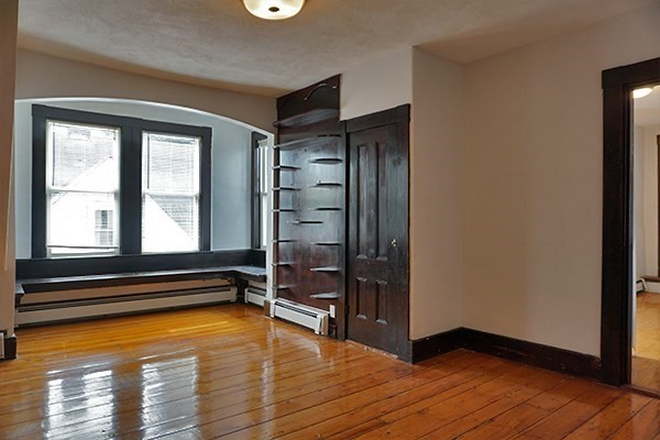 Bedroom 1 - 3 Bedroom Available August 1 2025!! Apartments