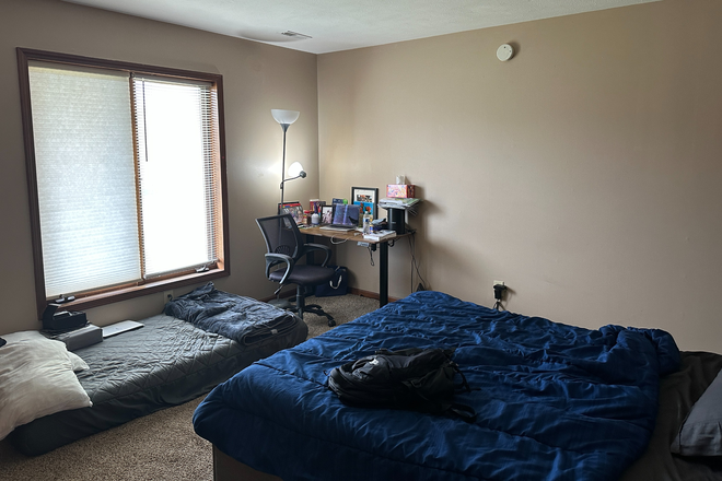 Bedroom (will come empty) - Stadium Club