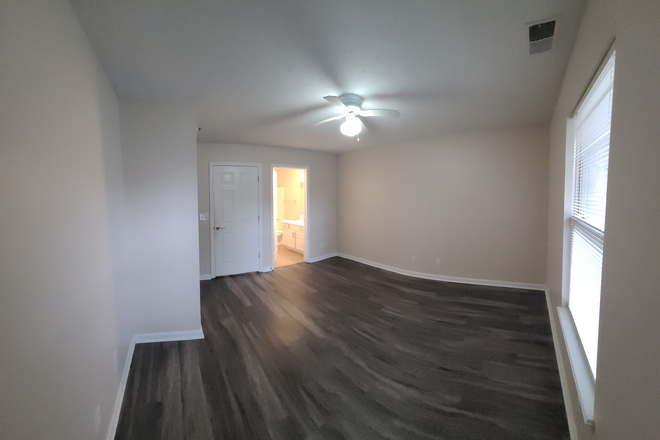 Bedroom - Fairway Apartments