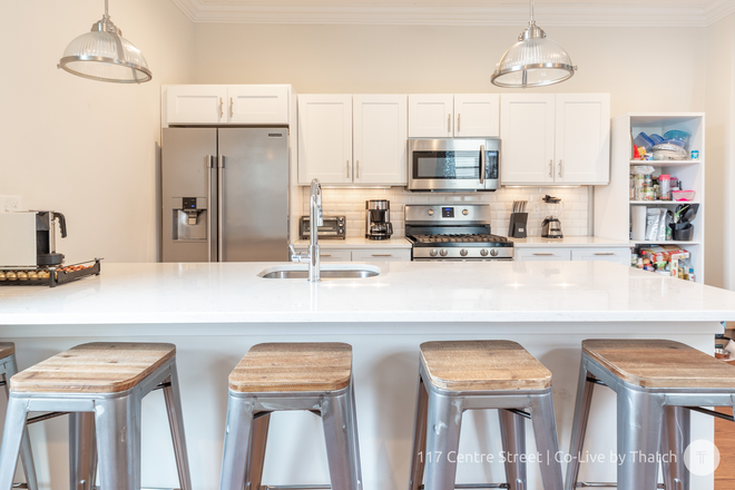 Kitchen - 4 Bed HOUSE in Mission Hill!! NO FEE!!