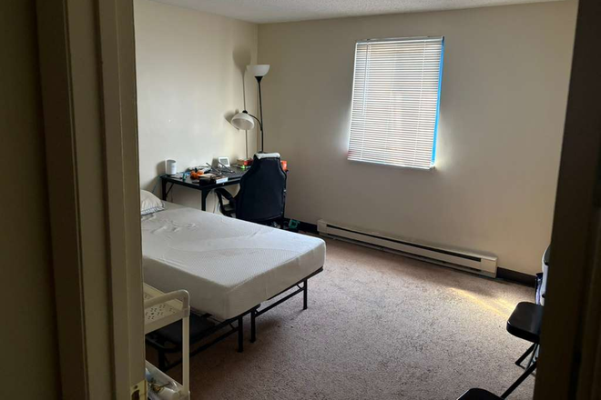 Bedroom - Summer sublet Apartments