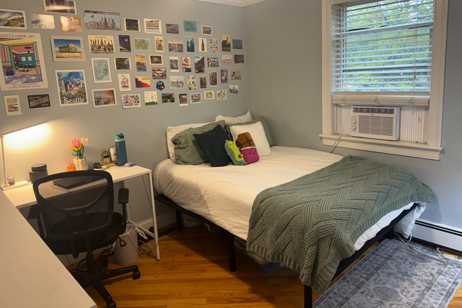 Bedroom - Summer sublet for 1bd in 3bd/2ba near Lechmere and Kendall Sq Apartments