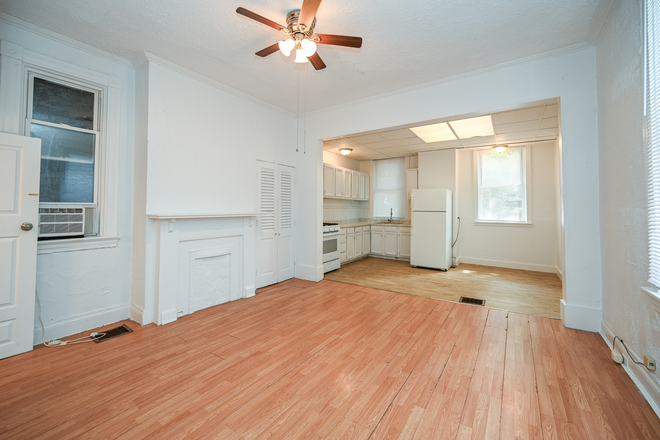 Living Room - 2554 Vestry Avenue House