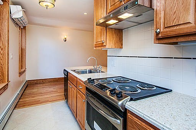 Kitchen - Phillips St 2 Bed Beacon Hill Apartments