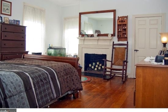 Bedroom - Furnished room for male-Brunswick Ave-Lawrenceville House