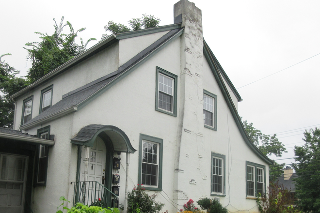 100 Harmon Street Main House - 100 Harmon Street Main House