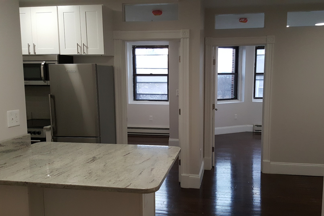 Kitchen - 2 Bed Available 1/1/25! *CONTACT NOAH 603-470-8181 Apartments