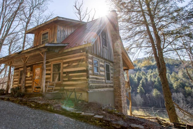  - One of a Kind – Authentic Log Cabin with Sweeping Mountain Views