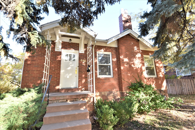 Neighbors to University Hill Elementary school. - House of Girls, Close to UMC