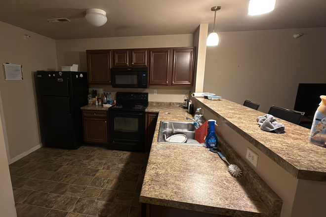 Kitchen - Lark West Lafayette Apartments