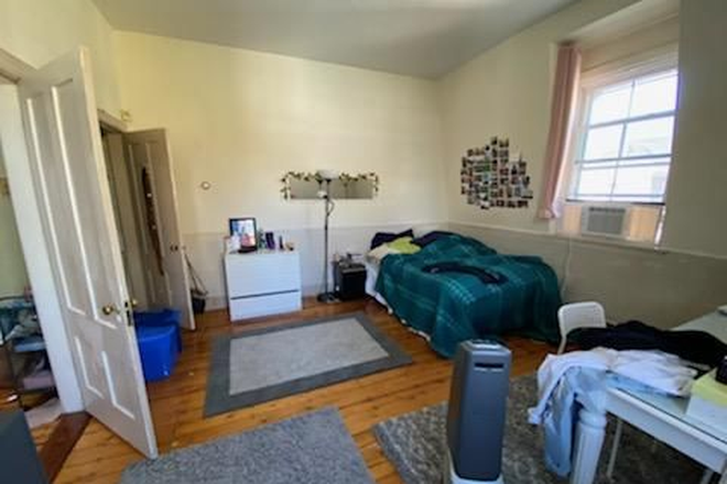 bedroom - Rooms (large) for rent at 199 Williams 6 minute walk to Brown