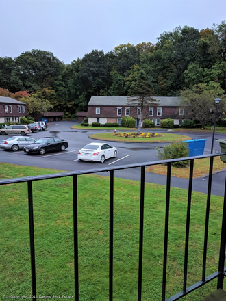 Balcony - Kamins Real estate
