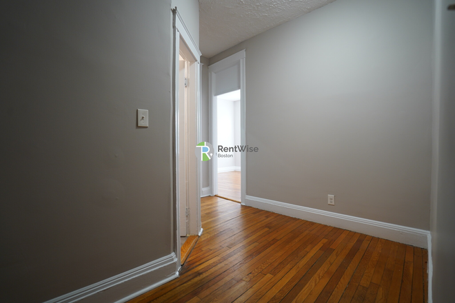 1 - Great Brighton Studio's Available NOW, JAN & FEB | H/HW inc | NO FEE! | No Undergrads