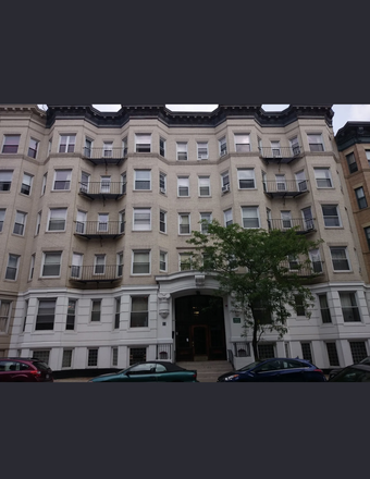 Building - 26 Hemenway, Unit 36. 2 Bed, 1 bath. 2 min walk to Berklee. Apartments