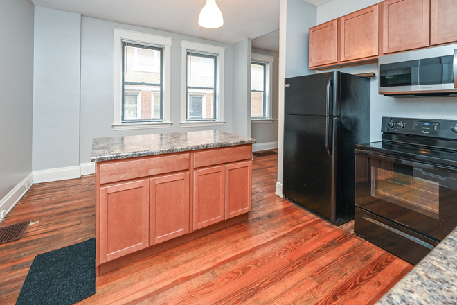 Kitchen - 2342 Chickasaw St Apartments