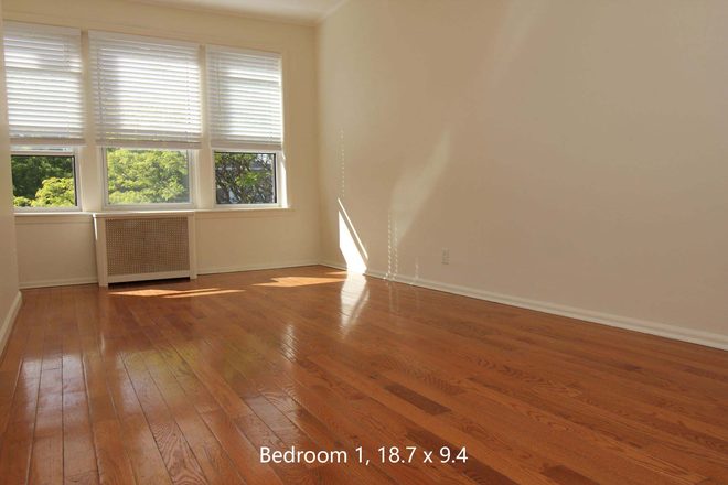Bedroom 1 - Spacious 4 bedroom, 1240 sq ft apartment