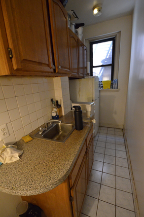 Kitchen - Amazing Studio Separate Kitchen and Bath in Burbank St No FEE Apartments