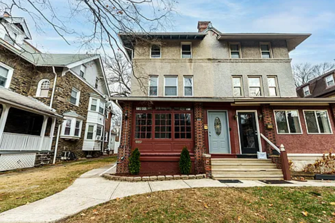 Front - Spacious 6BR/3BA Home Near Saint Joseph’s University – Overbrook