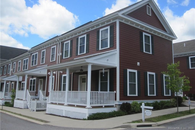 Exterior Front - 18 Sherwood Street Storrs, CT Condo