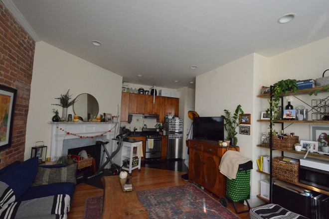 living room - NO BROKER'S FEE! 1 BED IN BACK BAY! CONTACT MINNIE 617.817.5069 Apartments