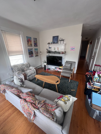 living room - Individual Rooms for Rent in Mission Hill!!!