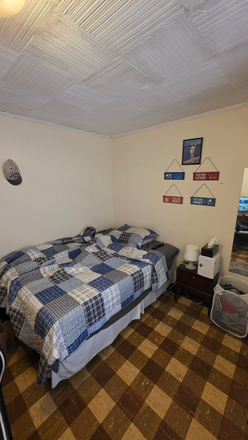 Inside the bedroom. - Bottom unit (4 B 2 B House)