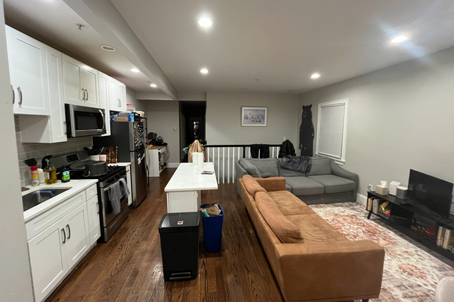 Kitchen / living room - Bedroom in a 5 bedroom 3 bath apt with nice roommates ($1500, available may-august 2026)