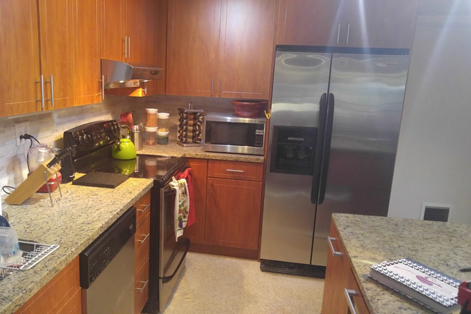 kitchen - 6 mins from Campus// off bird Rd and 57th ave/ Available Now ...  2025 Updated!! House