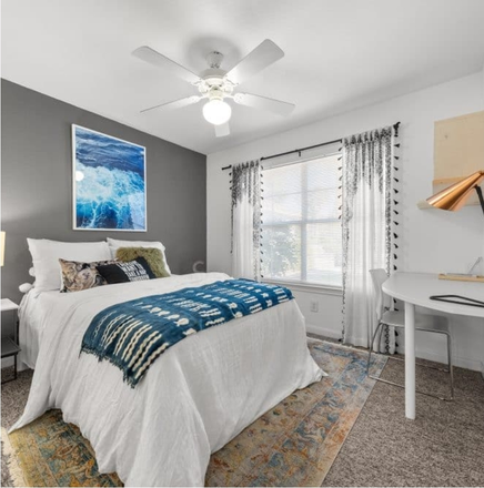 Bedroom - Cabana Beach Gainesville Apartments