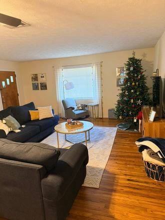 Photo - 232 Chewacla Dr House