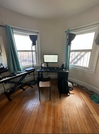 . - Beautiful 4 bedroom, 2 Bathroom with laundry in building available 9/1/2026 Apartments