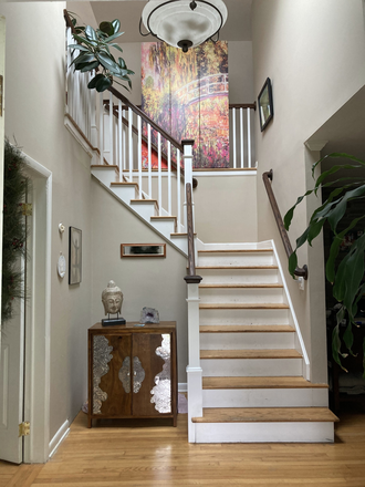 Entry foyer staircase - Partially furnished 6BR/3 bath home for PU faculty/staff only-Rosedale Rd-Princeton