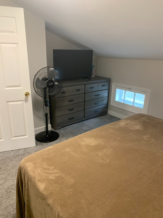 Furnished bedroom 1a - W. Lombard, Close to UMB Campus Townhome
