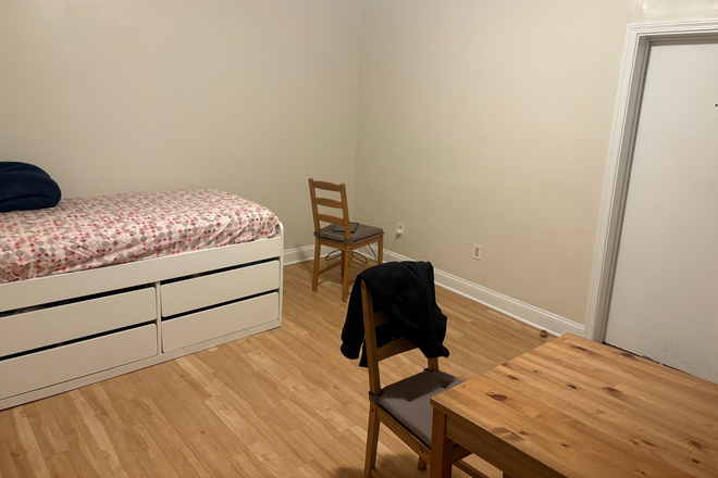 Bedroom - Sublet:Furnished studio apt-PIne St-Princeton