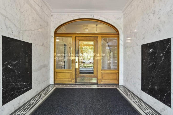 a - Condo building along park, best building, NO FEE