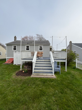 Back of Cottage - Deck - Matunuck Beach Cottage Apartments