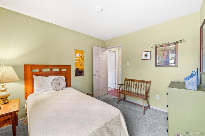 Bedroom - Spacious Townhouse 6 Miles from Anschutz Medical Campus (all amenities)