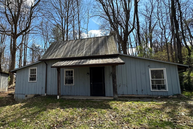  - 6270-6300 Patterson Mill Woods - 1BR/1.0BA