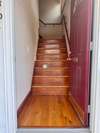 1 - JUNE 2027 | 6 Bed, 2 Bath Duplex | Somerville | Water Included | No Broker Fees! Duplex