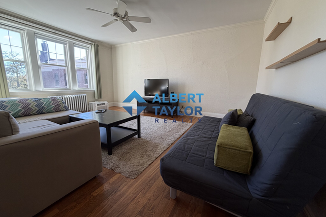 Living Area - Coolidge Corner ALERT! 2Bed/1Bath (HEAT/HOT WATER INCLUDED!) Condo