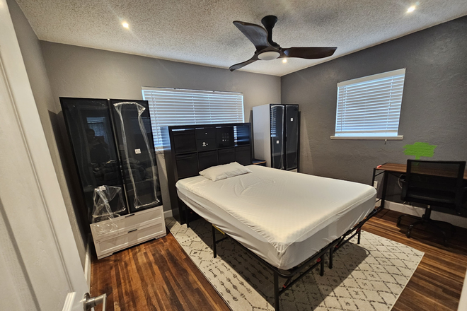 Bedroom - Room For Rent Fully Furnished All Inclusive House