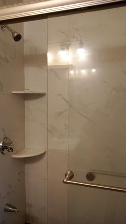 Shower - Shared Housing Townhome