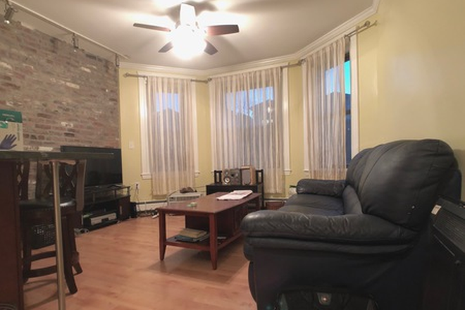 Living room - EXCITING! 2 Bed On Park Dr in Fenway Condo